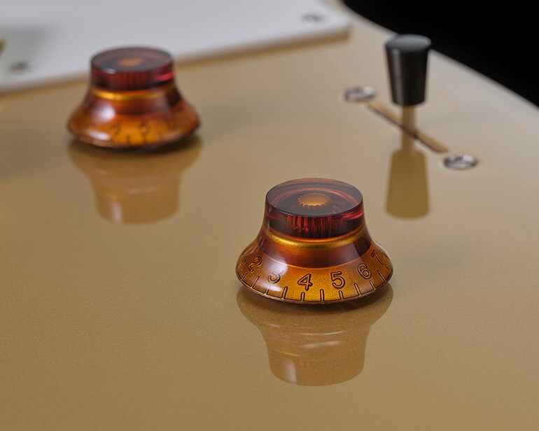 Nærbilde av Master Volume, Master Tone og 3-posisjons valgbryter