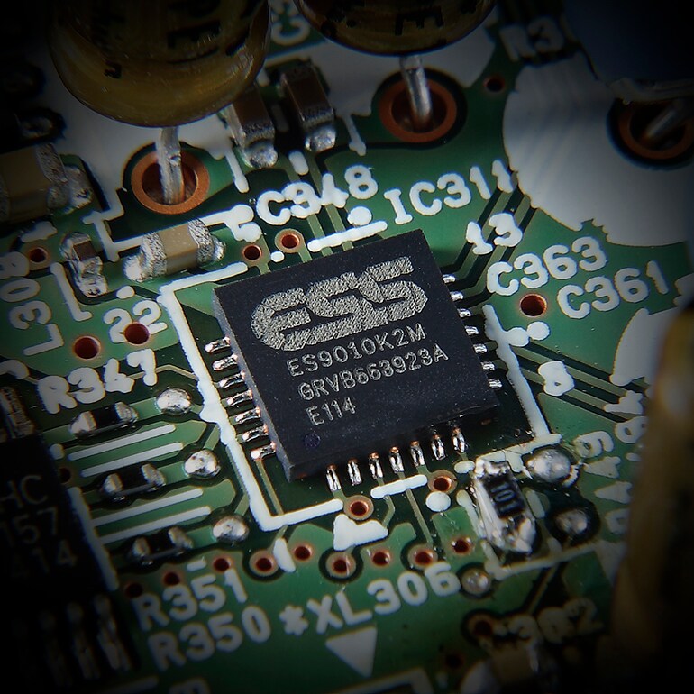Yamaha R-N600A dac